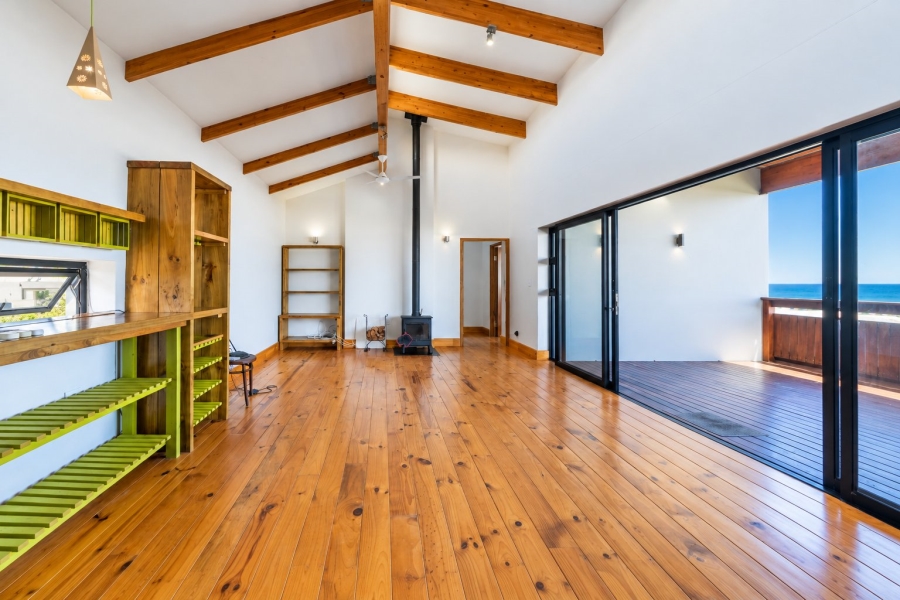 4 Bedroom Property for Sale in Kleinkrantz Western Cape